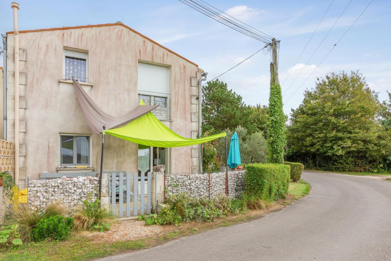 Appartement Accueillant A Mortagne Sur Gironde 45 M² Terrasse Kültér fotó